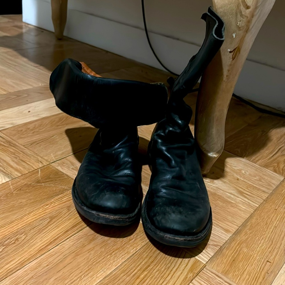 Black boots
